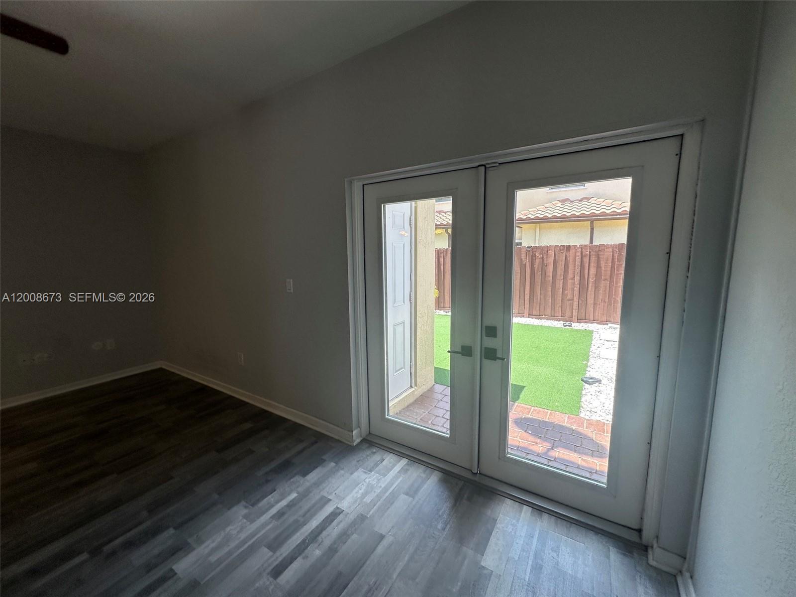 3211 Southeast 6th Street Homestead, FL 33033 - Photo 10 of 41