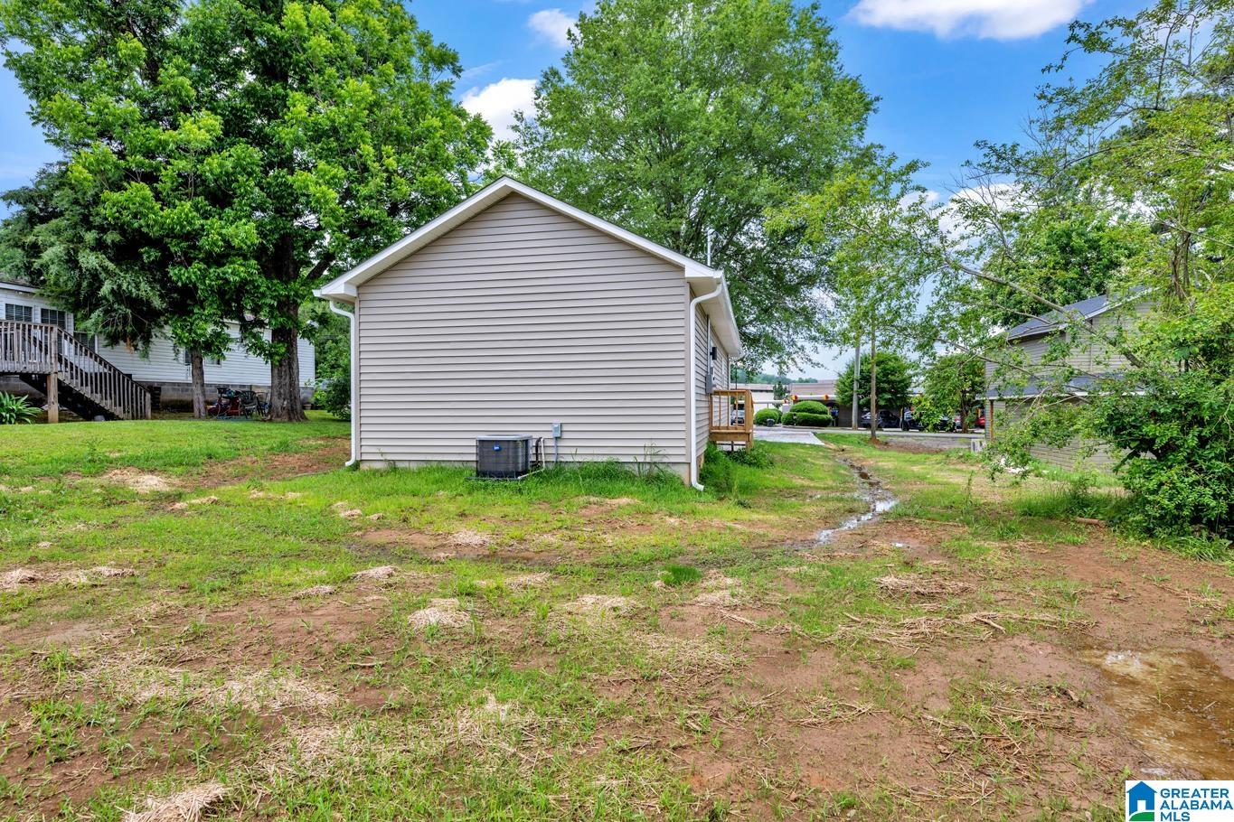 205 Canal Street Oneonta, AL 35121 - Photo 16 of 18