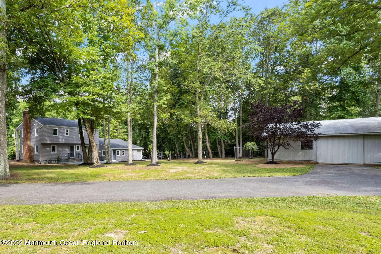 384 Millstone Road Millstone Township, NJ 08510 - Photo 8 of 47 Levy.8