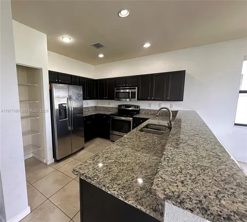 $4,000 | Hialeah, Hialeah, FL 33018