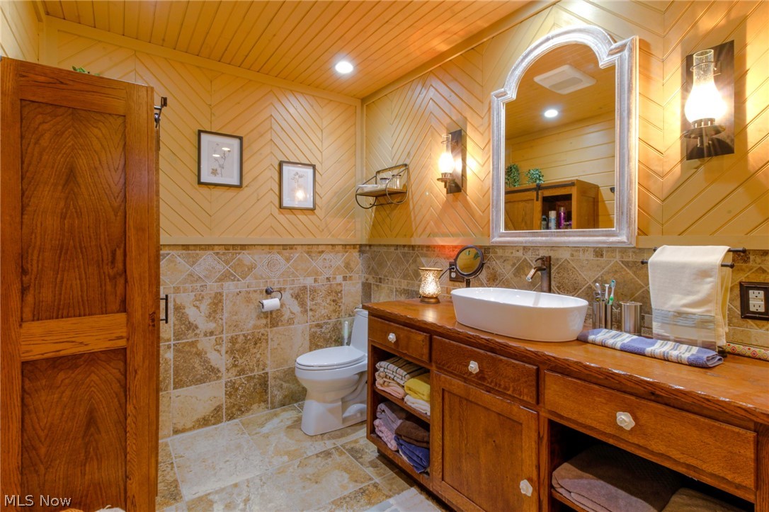 179 Lane Road Vincent, OH 45784 - Photo 26 of 35 Master bathroom
