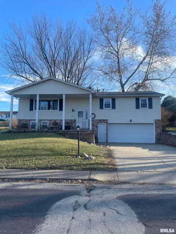 $275,000 | 1612 West Teton Drive, Peoria, IL 61614