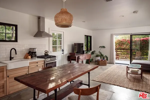 $3,250,000 | 2127 Princeton Avenue, Los Angeles, CA 90026