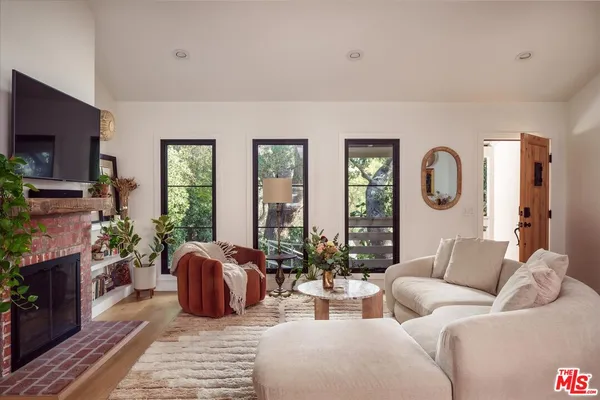 $3,250,000 | 2127 Princeton Avenue, Los Angeles, CA 90026