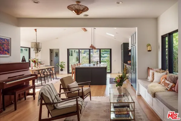 $3,250,000 | 2127 Princeton Avenue, Los Angeles, CA 90026