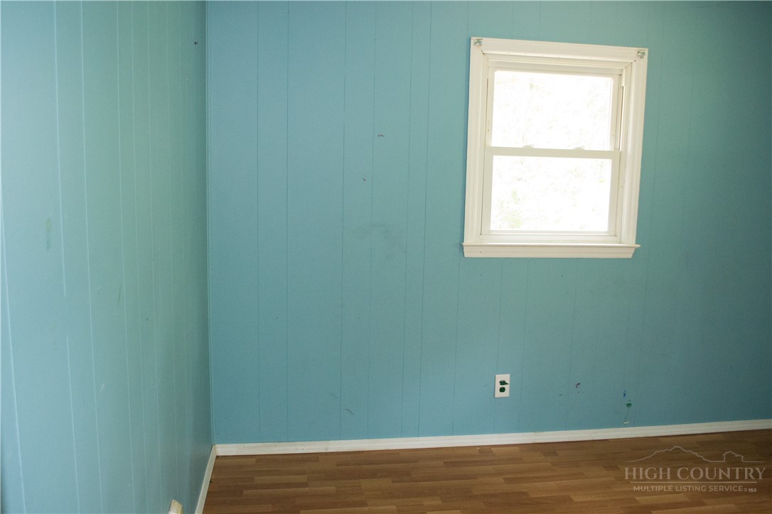 147 Grandridge Road Sparta, NC 28675 - Photo 8 of 25