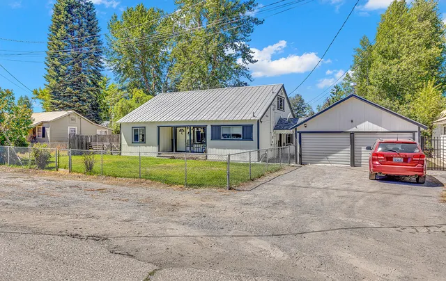 $360,000 | 264 1st Avenue, Chester, CA 96020