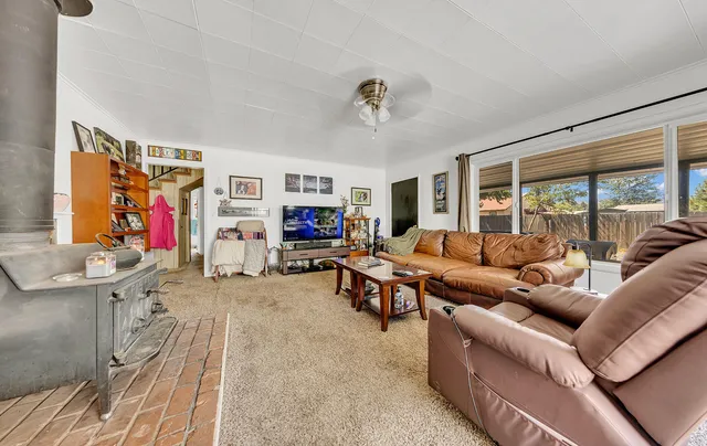 $360,000 | 264 1st Avenue, Chester, CA 96020