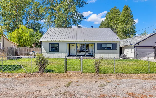 $360,000 | 264 1st Avenue, Chester, CA 96020