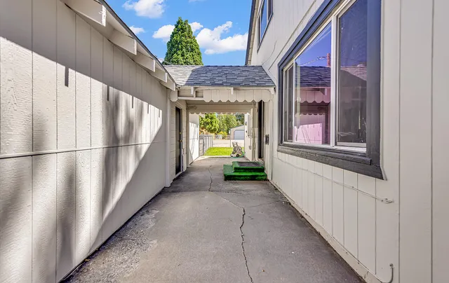 $360,000 | 264 1st Avenue, Chester, CA 96020