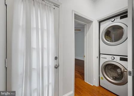 $1,150,000 | 129 Bainbridge Street, Philadelphia, PA 19147