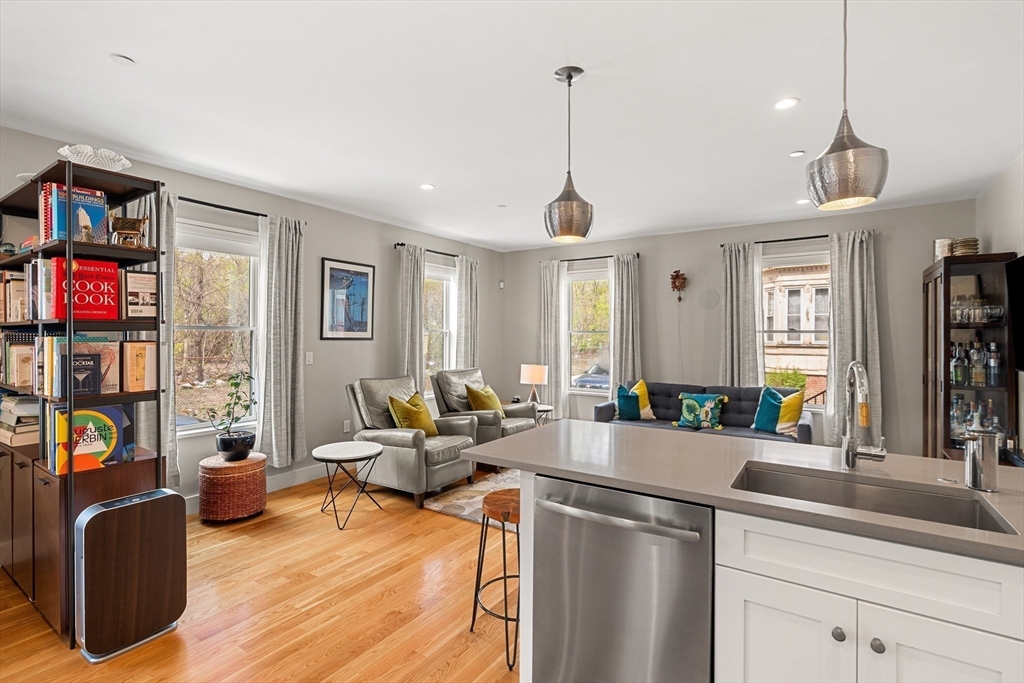 178 Thornton Street, Unit 1 Boston, MA 02119 - Photo 2 of 23