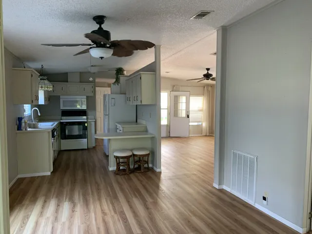 $30,000 | 15 Lagos Del Norte, Fort Pierce, FL 34951