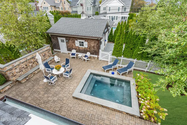 a view of a slide with a slide