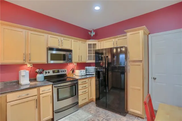 $310,000 | 109 Woodcrest Drive, Coraopolis, PA 15108