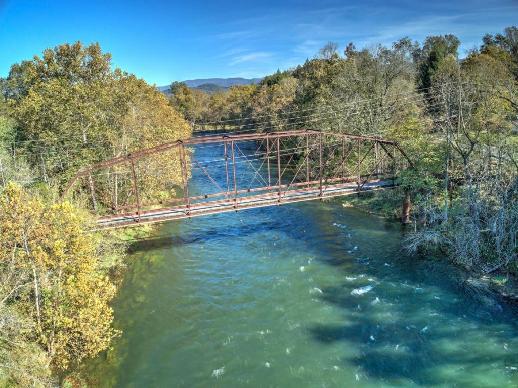 2572 Hickory Tree Road Bluff City, TN 37618 - Photo 27 of 28 Nearby S Holston River