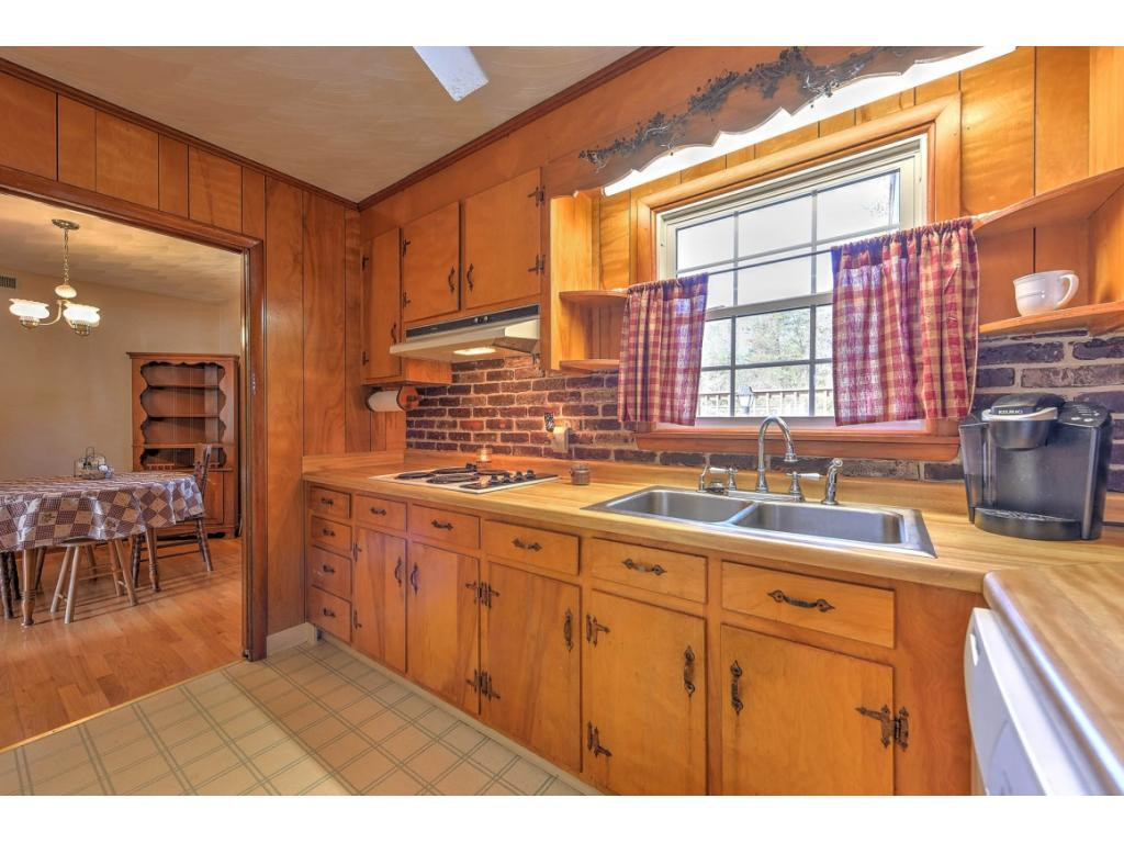 2572 Hickory Tree Road Bluff City, TN 37618 - Photo 10 of 28 Photo 10