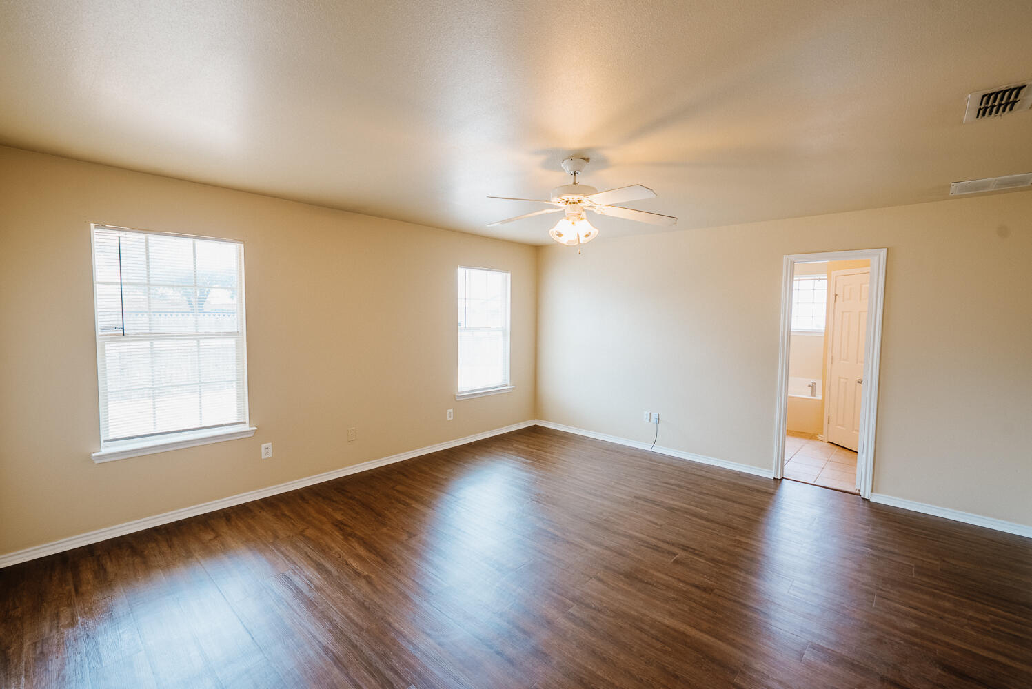 6717 89th Street Lubbock, TX 79424 - Photo 9 of 17 DSC09685