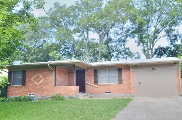 $2,000 | 11015 Visalia Drive, Dallas, TX 75228