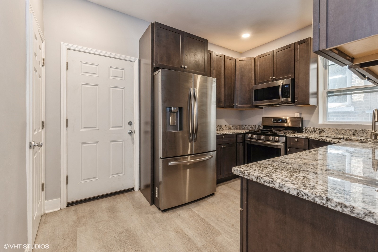 1060 North Spaulding Avenue, Unit 1 Chicago, IL 60651 - Photo 5 of 17