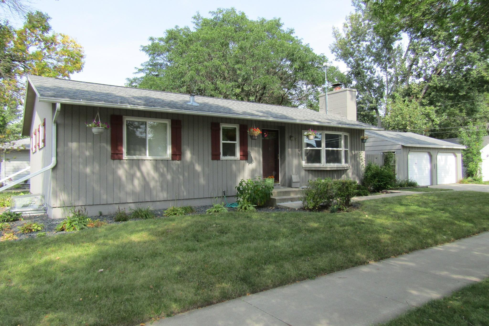 855 16th Street Southeast Rochester, MN 55904 - Photo 1 of 1 Gallery Image 1