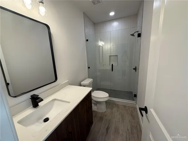 $1,300 | 2701 Brownjay Road, Unit #3, Weslaco, TX 78596