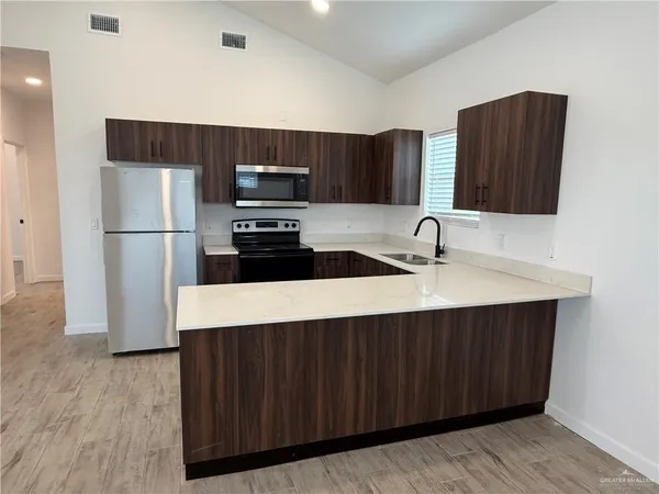 $1,300 | 2701 Brownjay Road, Unit #3, Weslaco, TX 78596