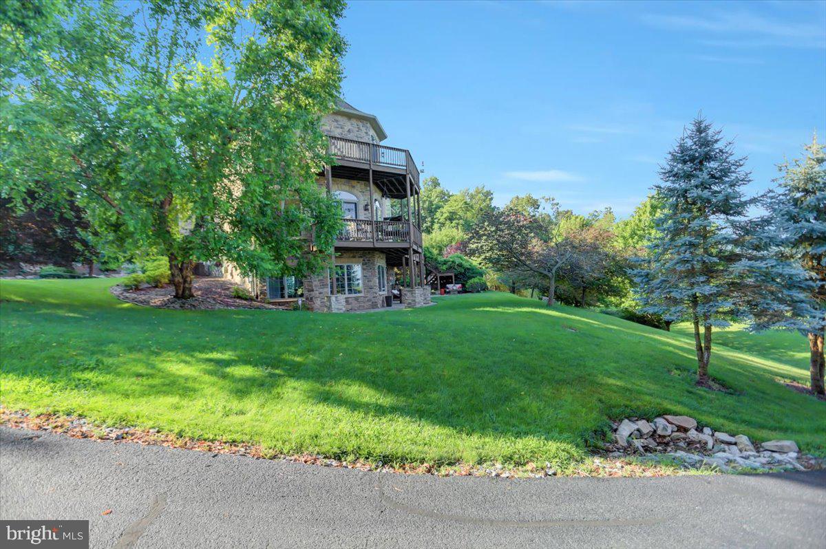 12565 Stone Crest Circle Waynesboro, PA 17268 - Photo 11 of 130