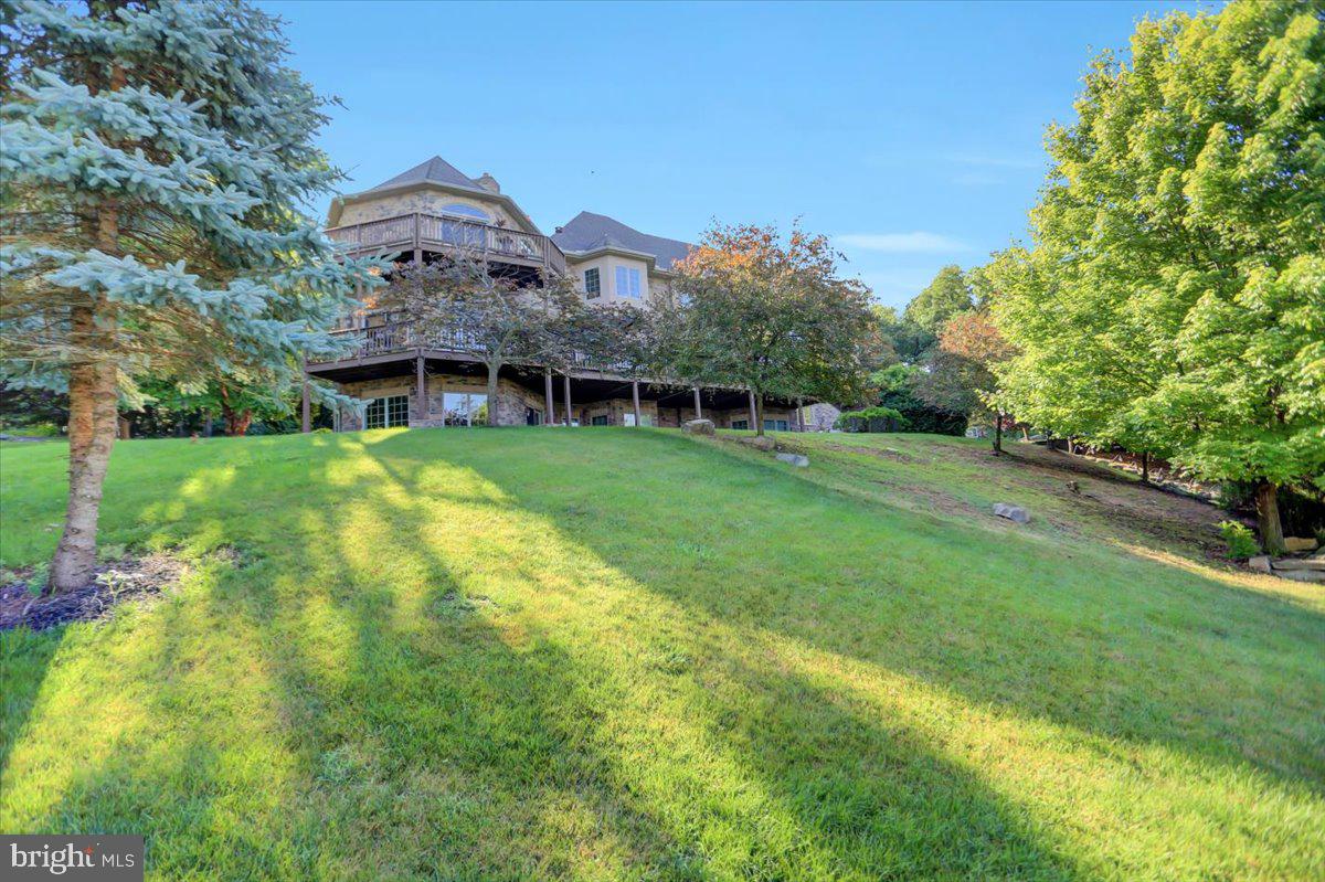 12565 Stone Crest Circle Waynesboro, PA 17268 - Photo 13 of 130