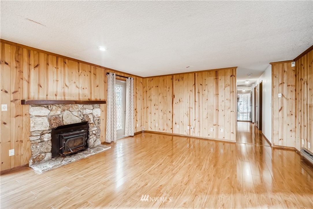 22005 39th Avenue Southeast Bothell, WA 98021 - Photo 14 of 27