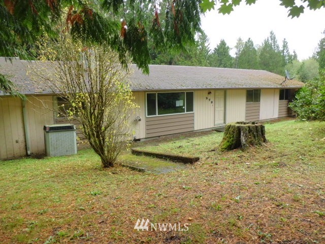 578 Brown Road East Chehalis, WA 98532 - Photo 1 of 16 a view of a house with a yard