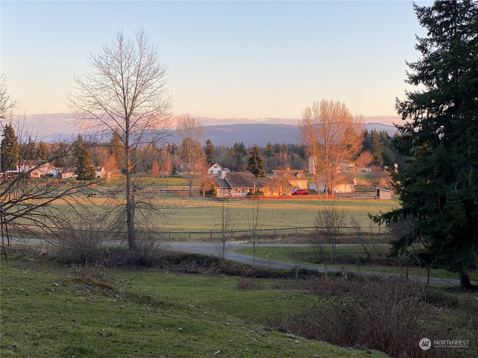 13803 Solberg Road Southeast Yelm, WA 98597 - Photo 14 of 18 Gallery Image 14