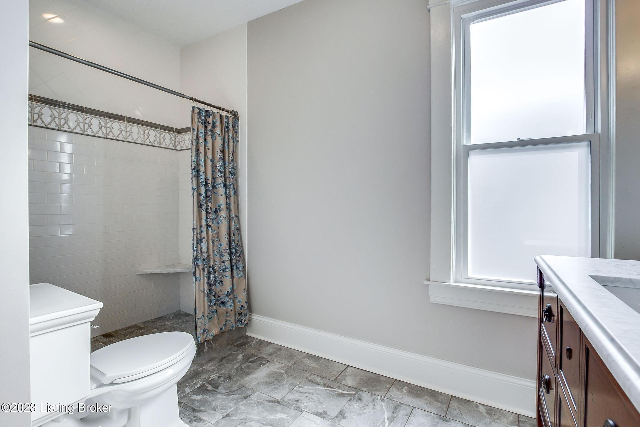 1932 Rutherford Avenue Louisville, KY 40205 - Photo 36 of 58 Upstairs Bathroom 2
