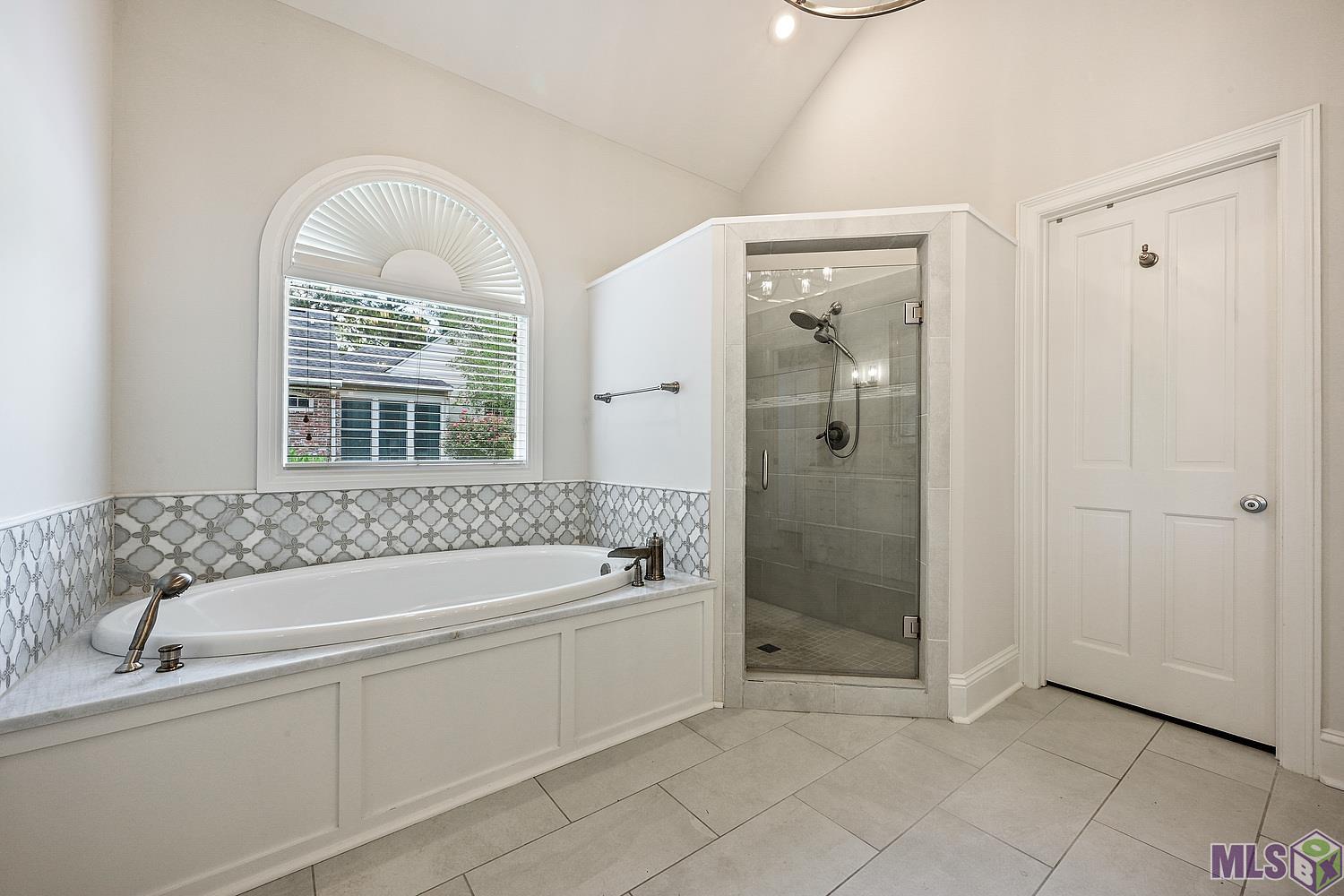8236 Oakbrook Drive Baton Rouge, LA 70810 - Photo 15 of 21 Gallery Image 15