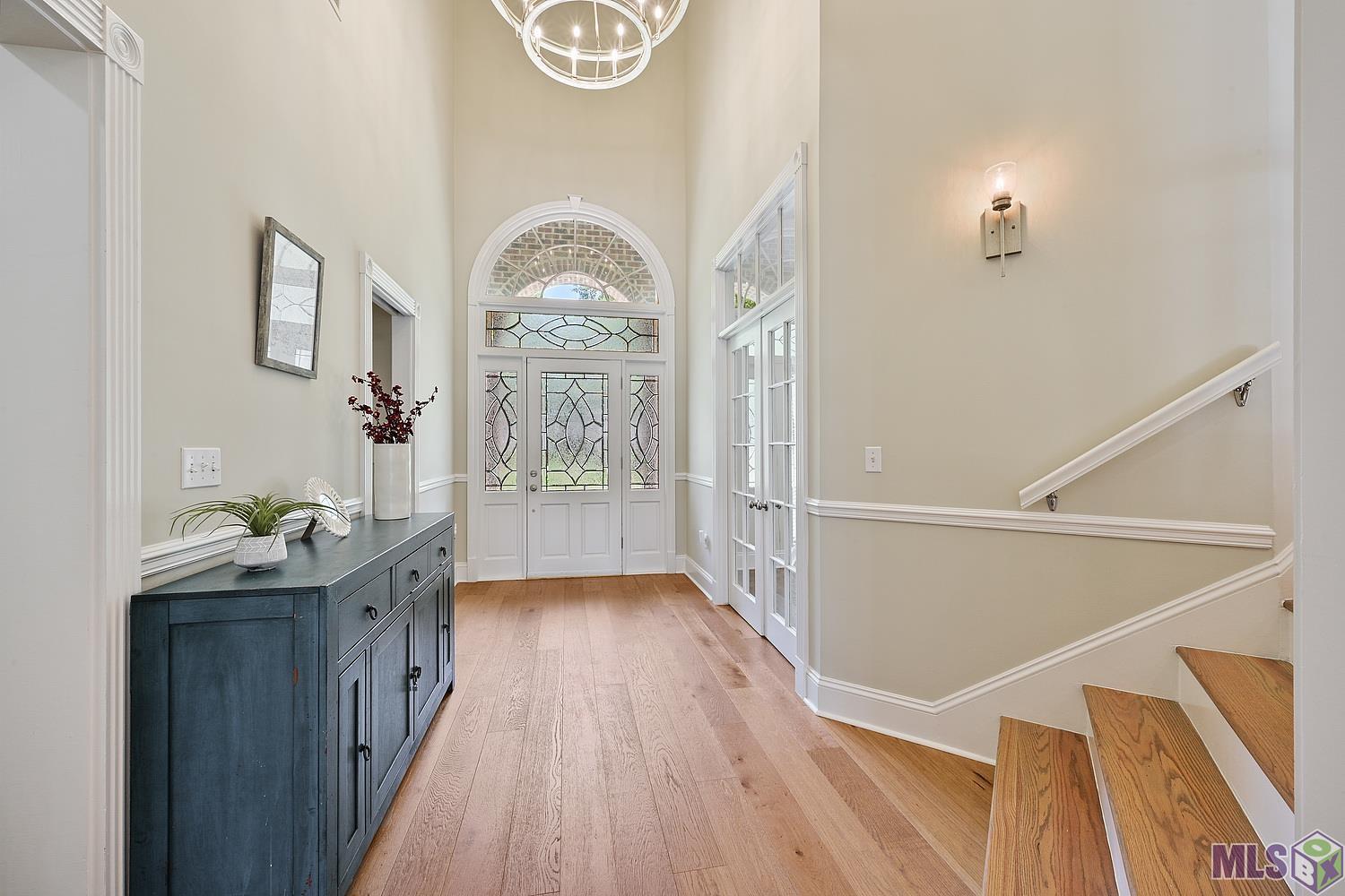 8236 Oakbrook Drive Baton Rouge, LA 70810 - Photo 4 of 21 Gallery Image 4