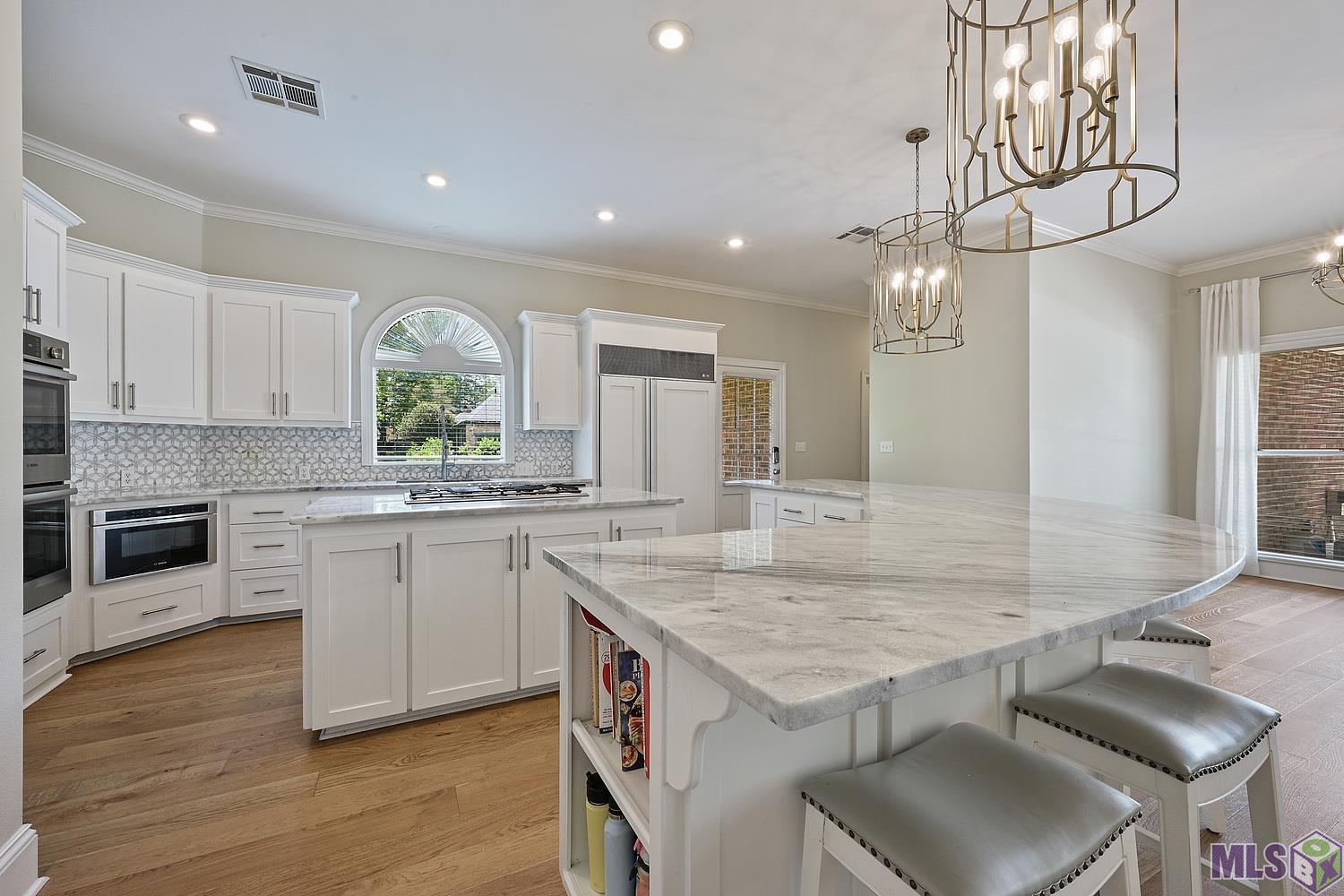8236 Oakbrook Drive Baton Rouge, LA 70810 - Photo 5 of 21 Gallery Image 5