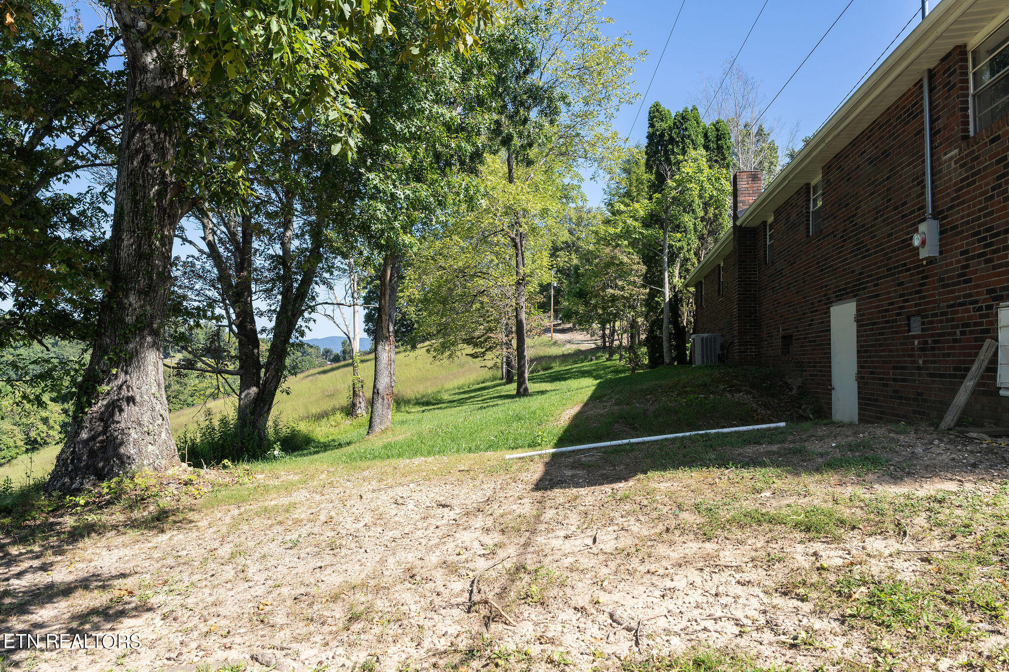 284 John Deere Road Harrogate, TN 37752 - Photo 13 of 60 DSC02419