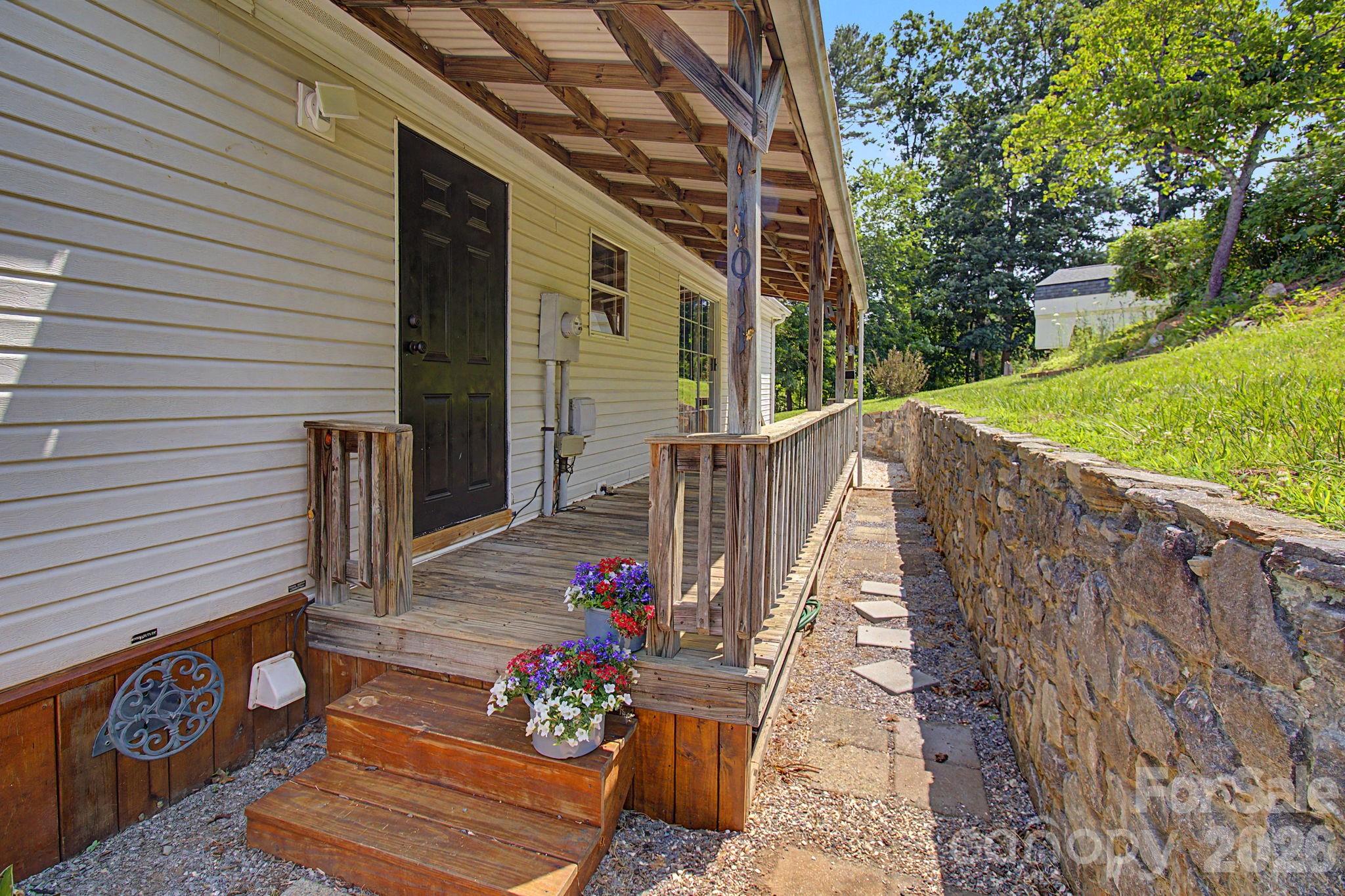 1011 Reed Street Asheville, NC 28804 - Photo 37 of 44
