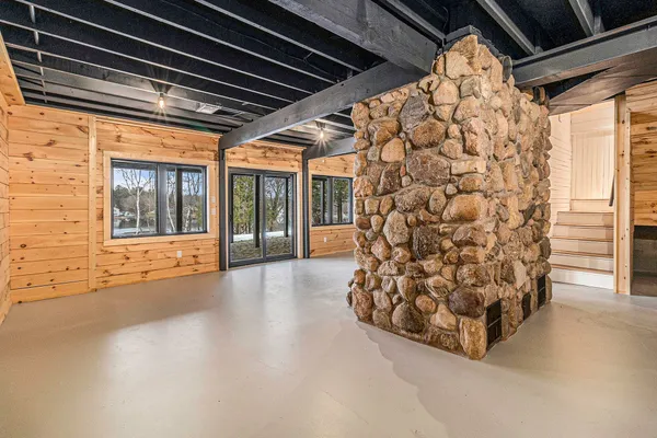 $799,000 | 1550 West Chilberg Road, Scottville, MI 49454