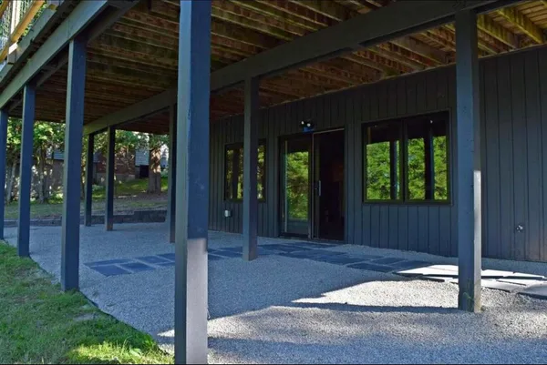 $799,000 | 1550 West Chilberg Road, Scottville, MI 49454