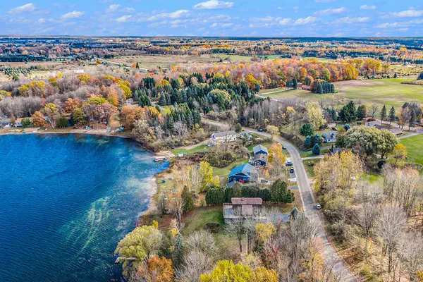 $799,000 | 1550 West Chilberg Road, Scottville, MI 49454