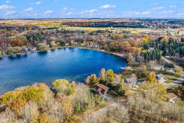$799,000 | 1550 West Chilberg Road, Scottville, MI 49454