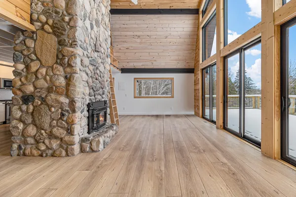 $799,000 | 1550 West Chilberg Road, Scottville, MI 49454