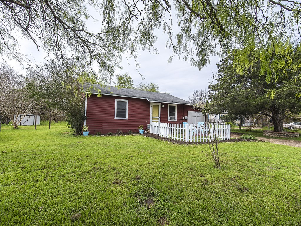 1714 Bunche Road Austin, TX 78721 - Photo 1 of 1