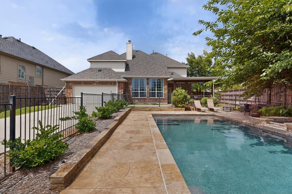 4004 White Porch Road Plano, TX 75024 - Photo 37 of 40 a view of a house with garden