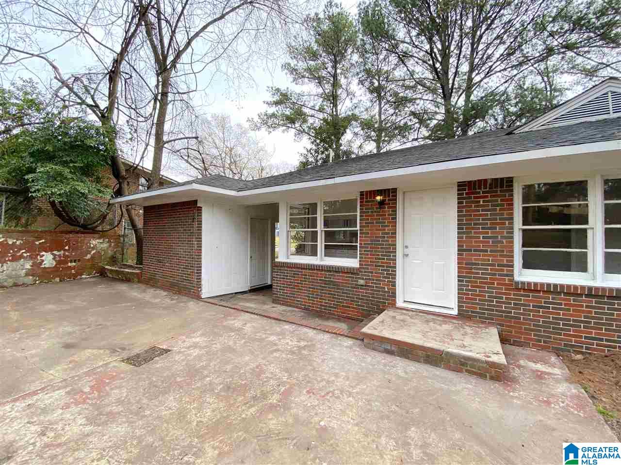 300 Ridgewood Avenue Fairfield, AL 35064 - Photo 39 of 41