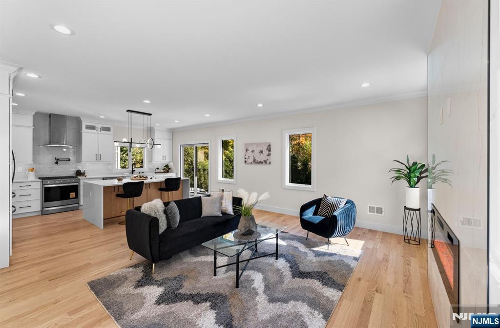 151 Little Falls Road Cedar Grove, NJ 07009 - Photo 21 of 48