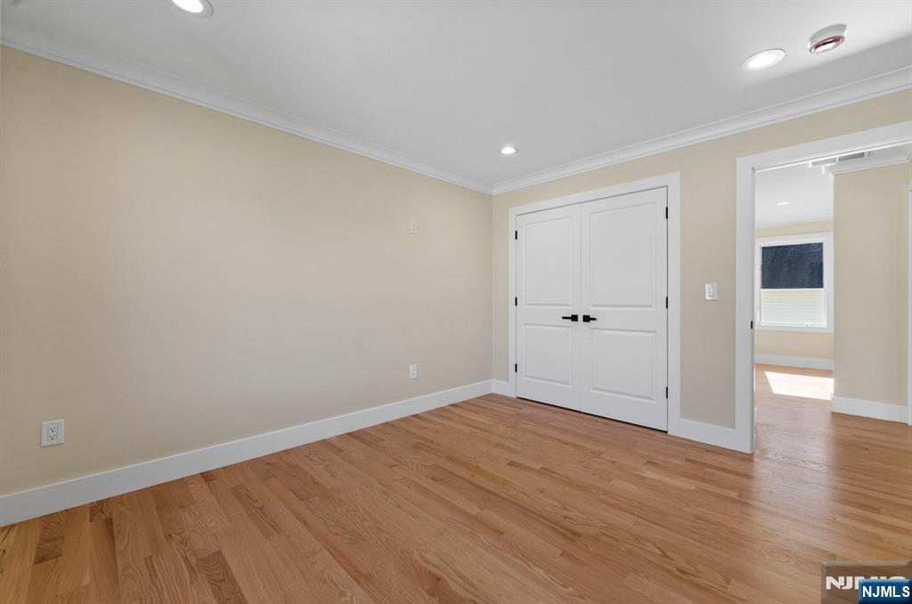 151 Little Falls Road Cedar Grove, NJ 07009 - Photo 26 of 48