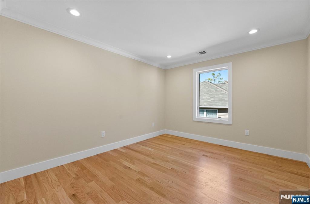 151 Little Falls Road Cedar Grove, NJ 07009 - Photo 27 of 48