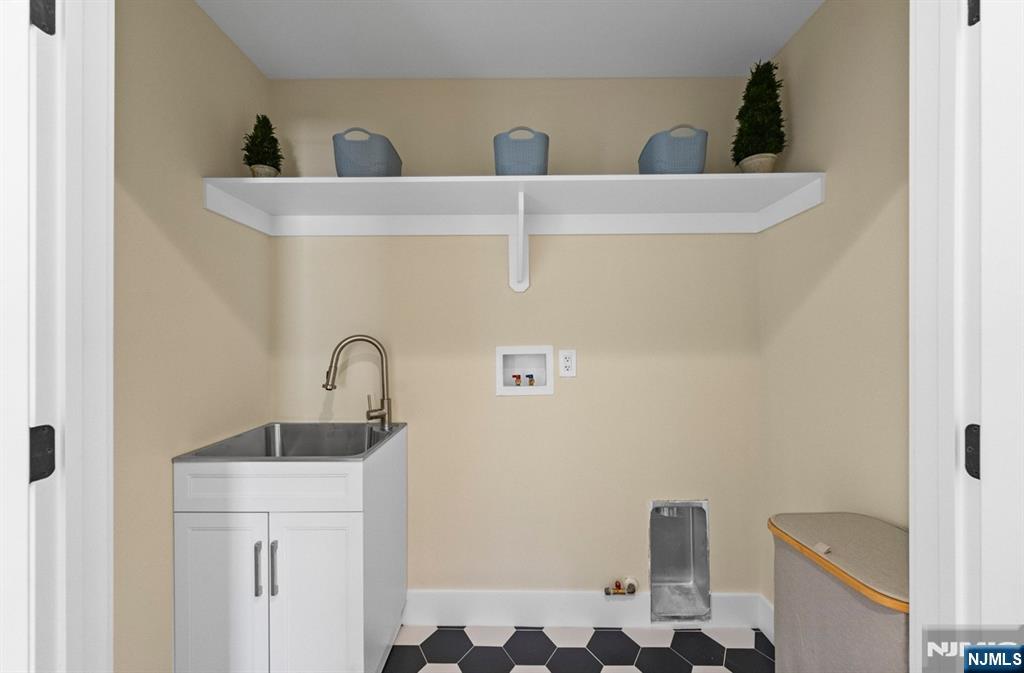 151 Little Falls Road Cedar Grove, NJ 07009 - Photo 31 of 48